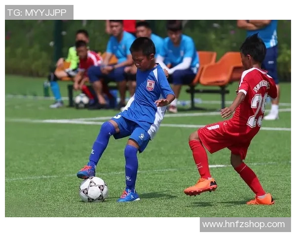 天下足球托蒂狼图腾的传奇旅程与永恒足球精神的传承 天下足球托蒂狼图腾的传奇旅程与永恒足球精神的传承